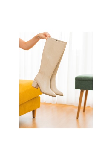 Mindy Bej Deri Topuklu 5 Cm Topuklu Yanı Fermuarlı Günlük Kullanım Çizme Bej Cilt