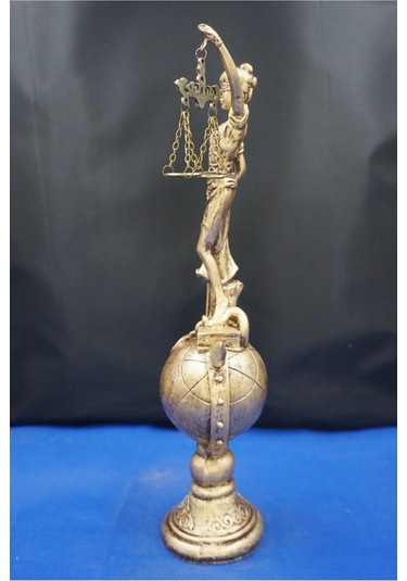 Themis Adalet Terazisi Heykeli 35 Cm Dekoratif Ev & Ofis Biblosu Altın