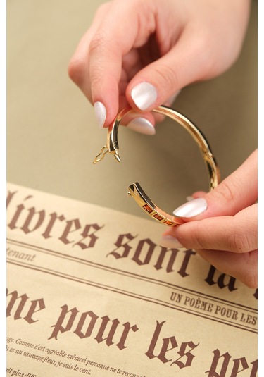 Çildan Womens Gold Özel Tasarım Kırmızı Taşlı Kelepçe Bileklik