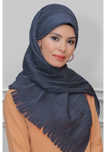 Koyu Gri Arkadan Bağlamalı Tesettür Eşarp Kesik Elyaf Piliseli Sa Çok Renkli