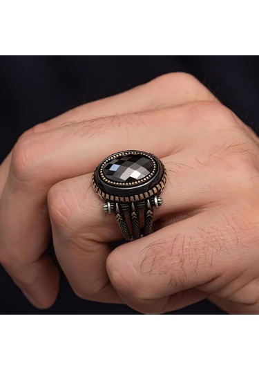 Siyah Taşlı Pençe Motifli 925 Gümüş Erkek Yüzük