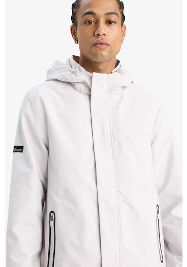 Defacto Defactofit Su İtici Regular Fit Kapüşonlu Fermuarlı Yağmurluk C6047ax25augr522 Gri Defacto Defactofit Su İtici Regular Fit Kapüşonlu Fermuarlı Yağmurluk C6047ax25augr522 Gri