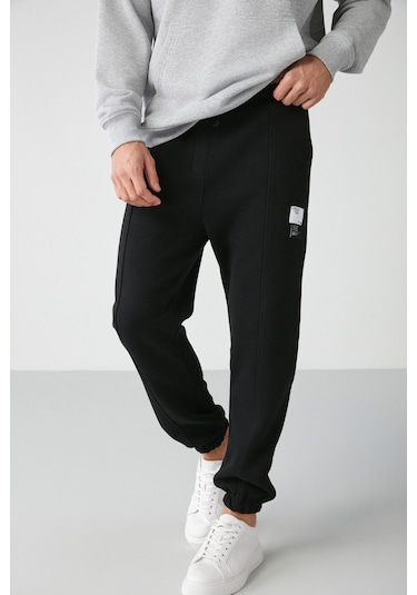 Rowan  Erkek Relaxed Içi Şardonlu Önü Nervürlü Dekoratif Etiketli Siyah Eşofman Altı