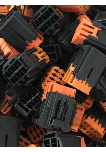 0988161011 Dikdörtgen Bağlantı Konnektör 1 Adet