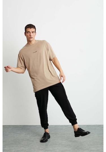 Rıver Erkek Oversize Fit Önü Nakışlı %100 Pamuklu Bej T-shirt