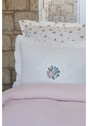 Karaca Home Fayette Çift Kişilik Nakışlı Nish Set Pudra 200.22.14.0434
