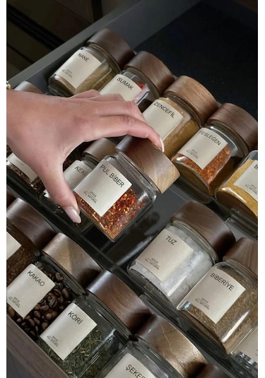 6'lı Akasya Kapaklı Cam Baharatlık Seti 240 Ml 16 Adet Etiket Hediye M70912 Ahşap