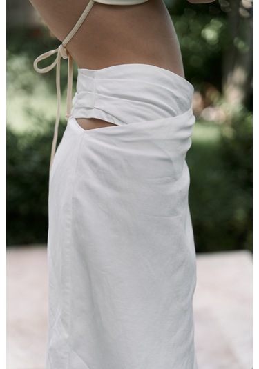 Fabriyonto Asimetrik Ekru Uzun Etek Ekru