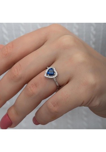Kalpli Parlmanet Mavisi Taşlı Gümüş Tektaş Yüzük