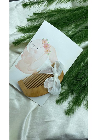 Kişiye Özel Bebek Hediyeliği Tavşan Temalı Kart & Ahşap Tarak Doğal Ahşap Karta İsim Yazılabilir/kişiselleştirilebilir