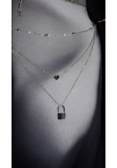 Gümüş Renk Üç Katlı Kalp Ve Kilit Detaylı Kadın Kolye Minimal A