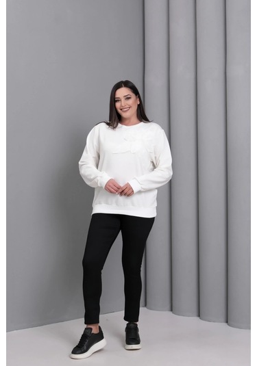 Çiçek Aplikeli Sweatshirt Beyaz