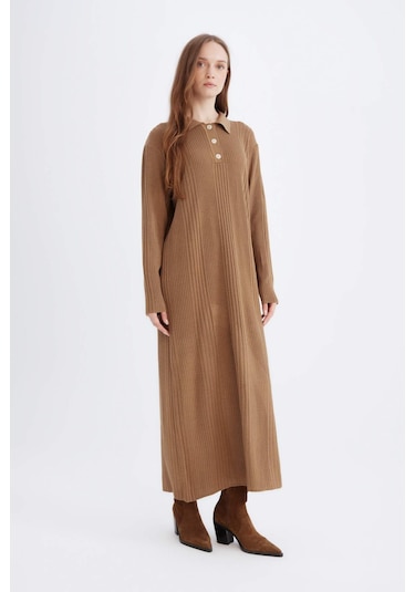 DeFacto Regular Fit Polo Yaka Basic Düz Maxi Triko Elbise D5434AX24WNBG632 Bej