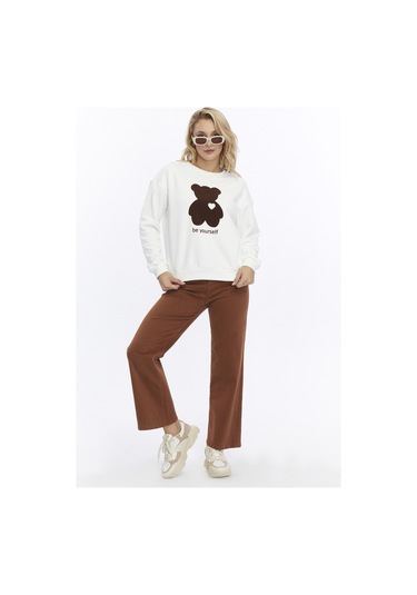 Kadife Be Yourself Desenli Ekru Yumuşak Dokulu Regular Fit Bisiklet Yaka Kadın Sweatshirt Ekru