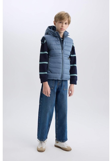 DeFacto Erkek Çocuk Su İtici Kapüşonlu Fermuarlı Şişme Yelek D5907A825SPIN13