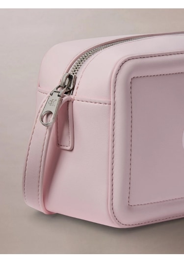 Calvin Klein Lv04f3220g8z6 Bold Ck Kadın El Çantası Pembe