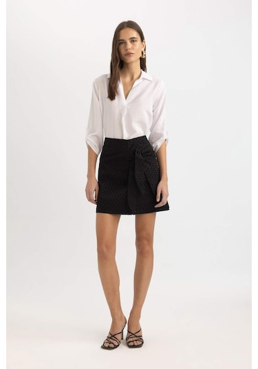 Defacto Normal Bel Astarlı Brode Mini Etek B9946AX24SMBK81 Siyah