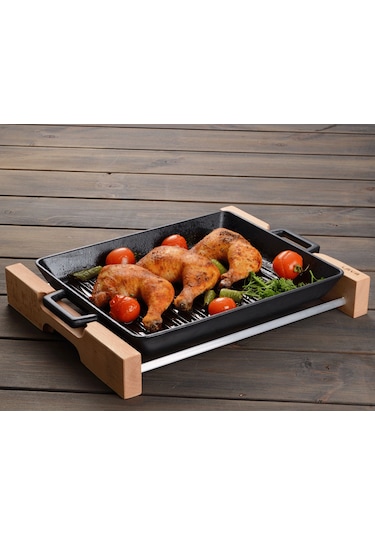 Lava Döküm Izgara Tava, Metal Kulplu, Ahşap standlı. Ölçü 26x32cm