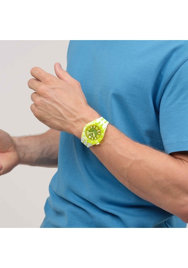 Swatch Sscu09j100 Egg Yolk Erkek Kol Saati Yeşil
