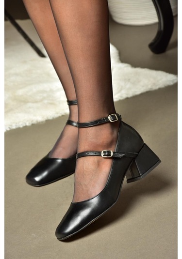 Fox Shoes R654037209 Siyah Kalın Topuklu Kadın Ayakkabı Siyah