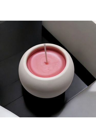 El Yapımı Mum Yuvarlak Beton Kapta Büyüleyici Soya Mumu