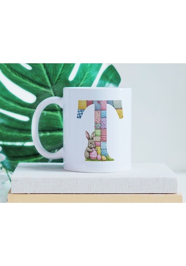 T Harfli Tavşan Kupa - Patchwork / Yamalı Desenli İsme Özel Kupa - Pastel Vintage Tarz Hediyelik Beyaz