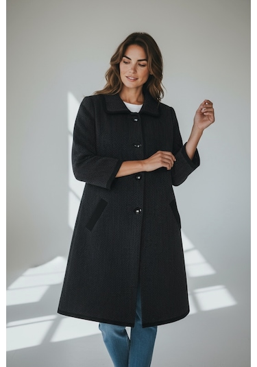 Kadın Önü Düğmeli Cepli Yakalı Kalın Triko Hırka Siyah