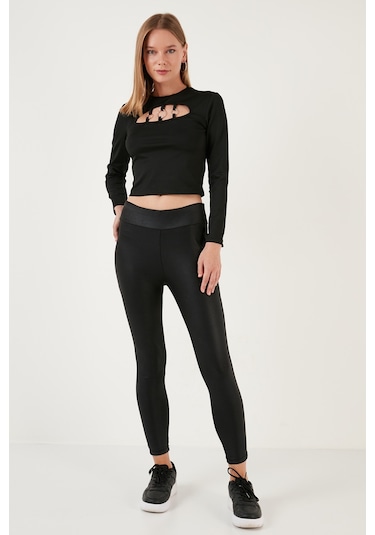 Lela Slim Fit Bisiklet Yaka Önü Pencereli Crop Bayan Bluz 5865399 Siyah