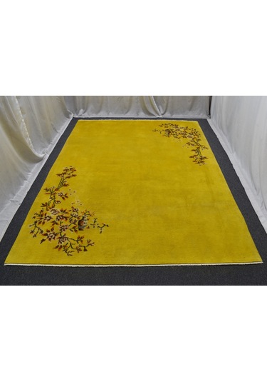 Zehra Abla Halı El Dokuma 7m2 Başyapıt Tek Renk Sarı Vazolu Yün Halı 5946
