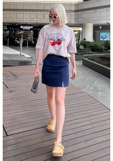 Madmext Lacivert Yüksek Bel Önden Yırtmaçlı Kısa Etek Mg2086 Lacivert