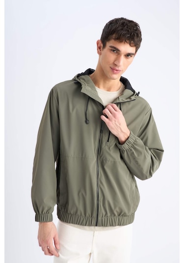 DeFacto Su İtici Regular Fit Mevsimlik Baharlık Kapüşonlu Fermuarlı Mont D7883AX25SPKH401 DeFacto Su İtici Regular Fit Mevsimlik Baharlık Kapüşonlu Fermuarlı Mont D7883AX25SPKH401