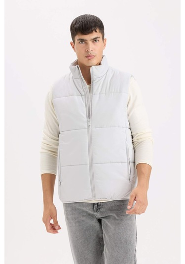 DeFacto Regular Fit Dik Yaka Fermuarlı Şişme Yelek D6286AX25SPGR503 DeFacto Regular Fit Dik Yaka Fermuarlı Şişme Yelek D6286AX25SPGR503