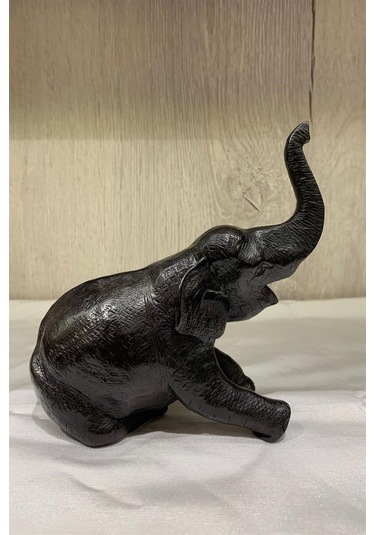 Hortumu Havada Oturan Fil Heykelciği - 20Cm