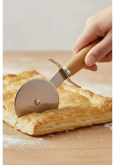 Ahşap Saplı Pizza Kesici Paslanmaz Çelik Bıçaklı, Pratik, Dayanıklı Ve Ergonomik Çelik