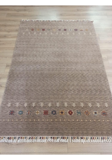 Çam Halı Funky 804 Vizon Yün Ve Bambu İle Özel Tezgahlarda Üretilen Otantik Desenli El Emeği Modern Uşak Halısı Vizon Çam Halı Funky 804 Vizon Yün Ve Bambu İle Özel Tezgahlarda Üretilen Otantik Desenli El Emeği Modern Uşak Halısı Vizon