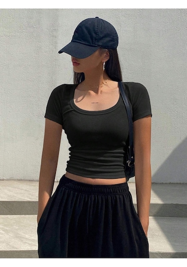 U Yaka Siyah Renk Fitilli Kısa Kollu Slim Fit Crop Top Bluz Siyah