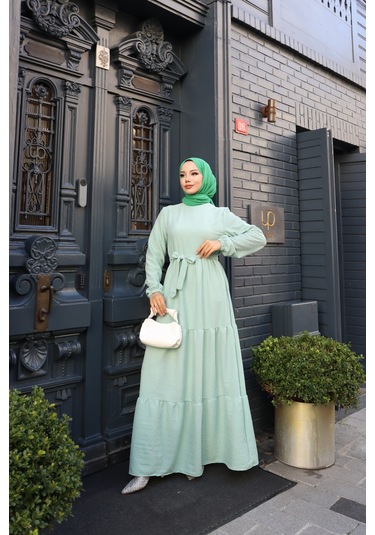 Kadın Yeşil Küçük Kareli Kat Kat Kuşaklı Uzun Gofre Kumaş Tesettür Elbise 0226 Yeşil