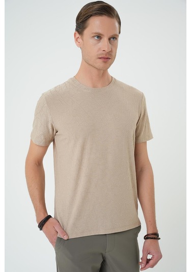 Comfort Fit Bisiklet Yaka Kabartma Desenli Casual Bej Tişört Ts 899 Bej