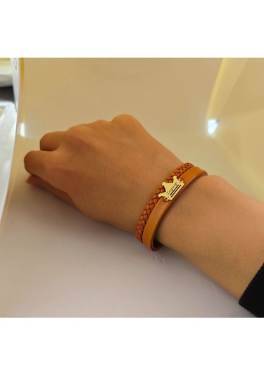 Archin Zeynep İsmine Özel 14 Ayar Altın Plakalı Kahverengi Derili Taç Motifli Hediye Bileklik-467isim Zeynep