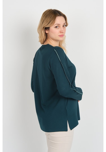 Detay Triko Kadın Yakası Ve Tek Kolu Desenli Taşlı Metal Aksesuarlı Anne Bluz 5714 Zümrüt Zümrüt