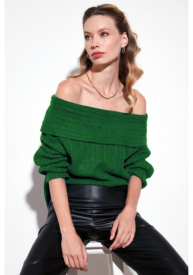 Lela Oversize Fit Madonna Yaka Triko Bayan Kazak 4615216 Benetton