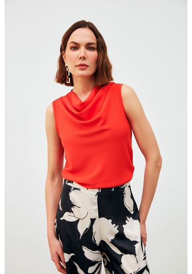 Sateen Degaje Yaka Kolsuz Bluz - Mercan