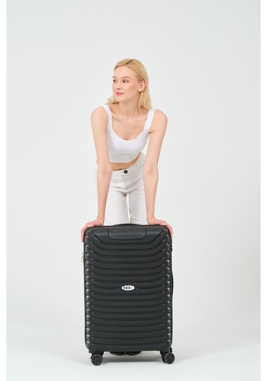 Keo-plus Siyah Orta Boy Silikon Kırılmaz Pp Valiz Siyah