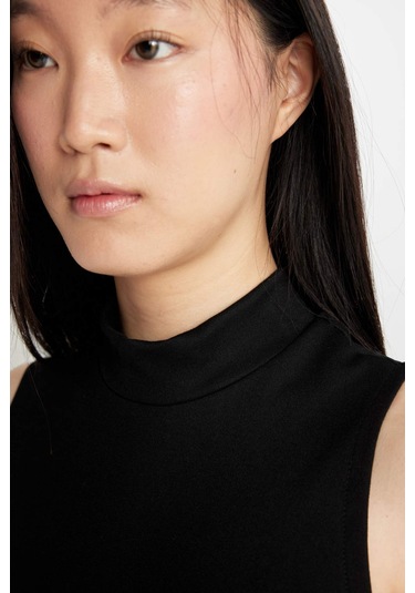 DeFacto Bodycon Vücudu Saran Basic Düz Yarım Balıkçı Yaka Siyah Kolsuz Midi Elbise	 Y8841AZ24SMBK81