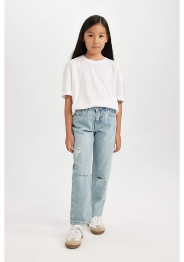 DeFacto Kız Çocuk Straight Fit Yırtık Detaylı Düz Paça Cepli Jean Pantolon D3370A824WNNM28 Mavi