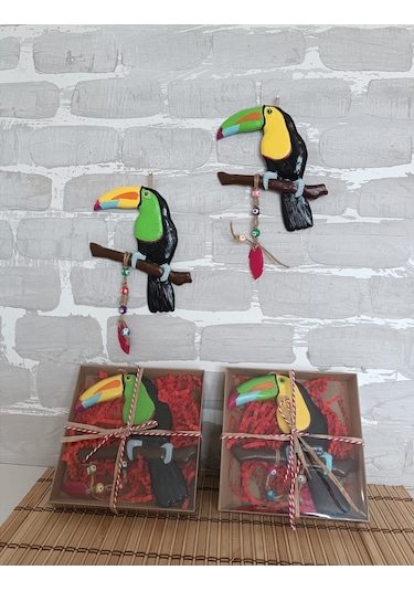 Dekoratif Tukan Kuşu Farklı Renklerde Kutulu 1 Adet