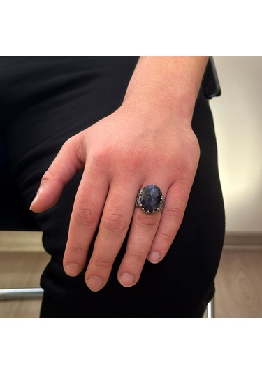 925 Ayar Gümüş Erkek Yüzük - Farklı Yaratılmış Taş Seçenekleri İle Siyah Safir Yaratılmış Taş Gümüş