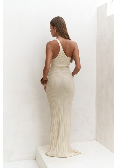 Endah Halka Detaylı Asimetrik Bej Uzun Triko Elbise Bej