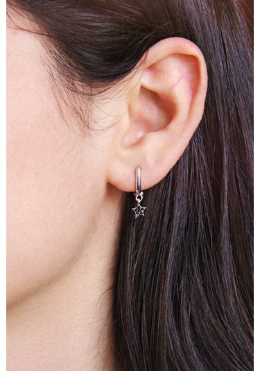 Siyah Taşlı Gümüş Yıldız Küpe Gümüş