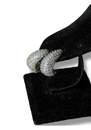 Full Taşlı Küçük Boy Su Damlası Çelik Küpe